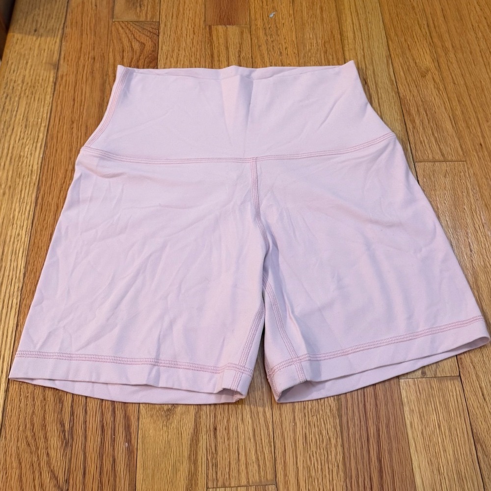 Aritzia Golden TnaButter Atmosphere Hi-Rise 5" Short Pink Biker Shorts Size 8